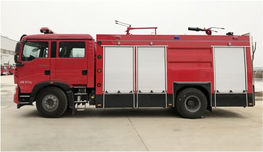 江特牌JDF5190GXFGP70/Z6型干粉泡沫联用消防车