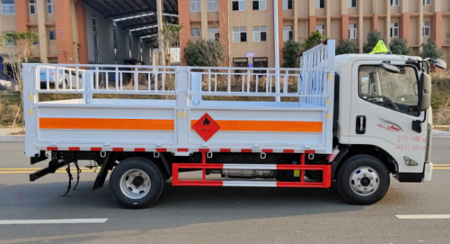 江铃凯运气瓶运输车