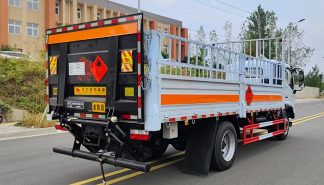 东风凯普特气瓶运输车