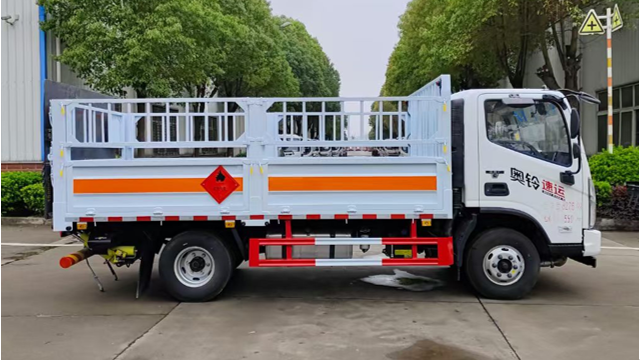 奥铃5吨气瓶运输车