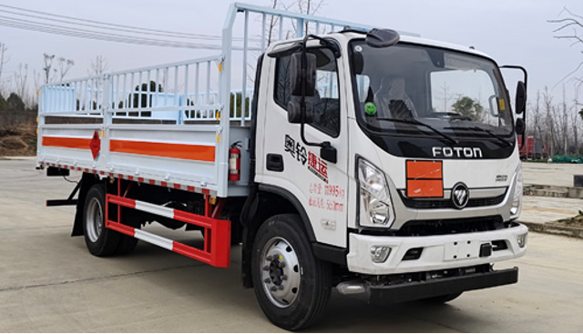 奥铃5米2气瓶运输车