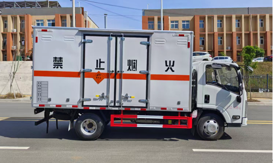 ��ʮ�屬���������䳵