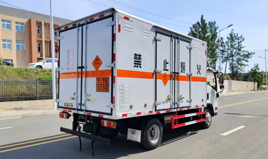 ��ʮ�屬���������䳵