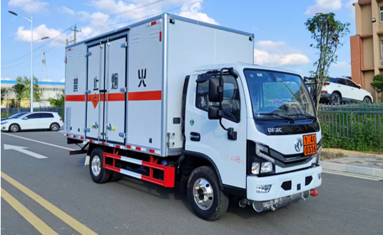 东风4米1烟花爆竹运输车