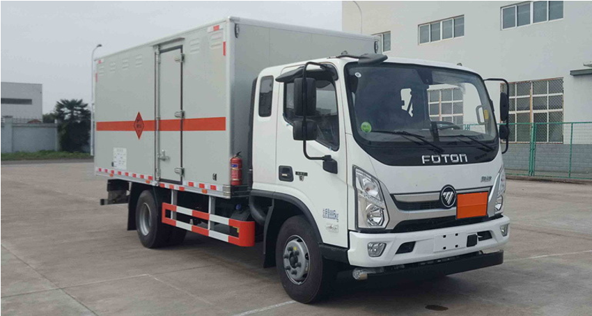 ����4��7�̻��������䳵