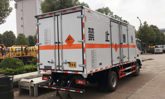 ����6��2�̻��������䳵